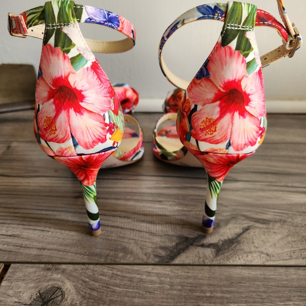NWT Jessica Simpson Multicolor Floral Heels – Cushioned Insole – Size 6 - Picture 5 of 6